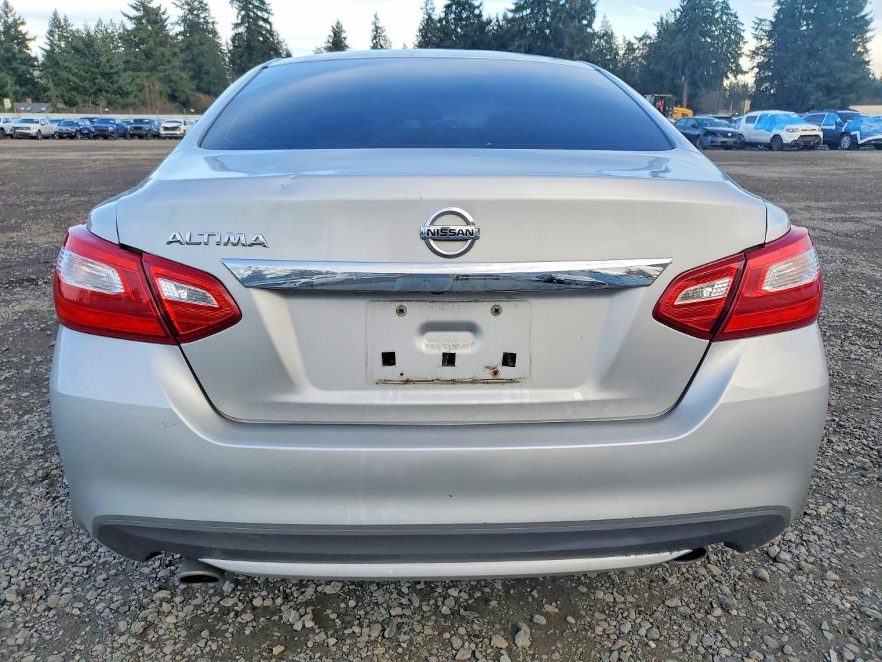 2016 Niss Altima 2.5 S - Image 6