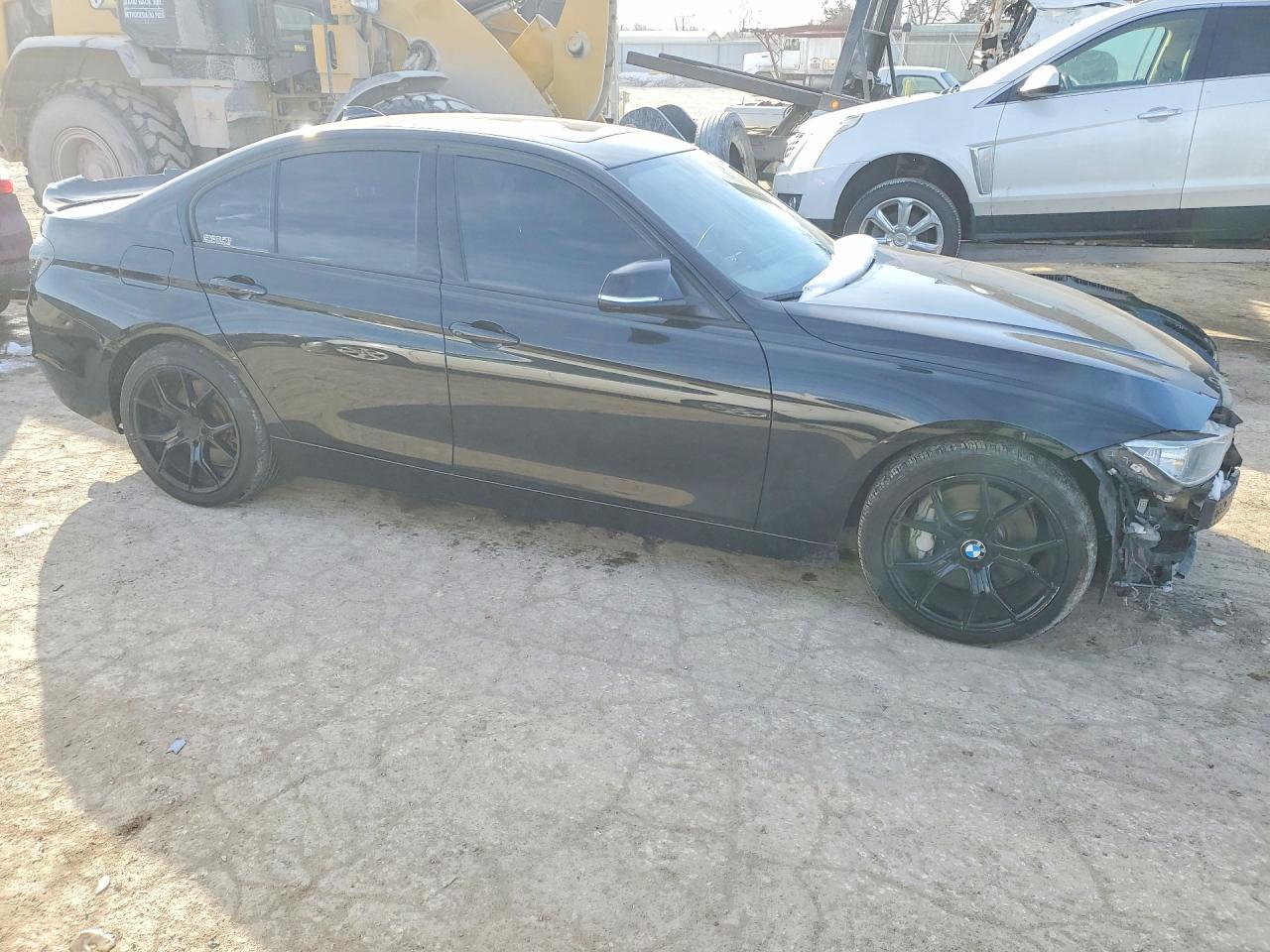 2013 BMW 335 Xi - Image 4