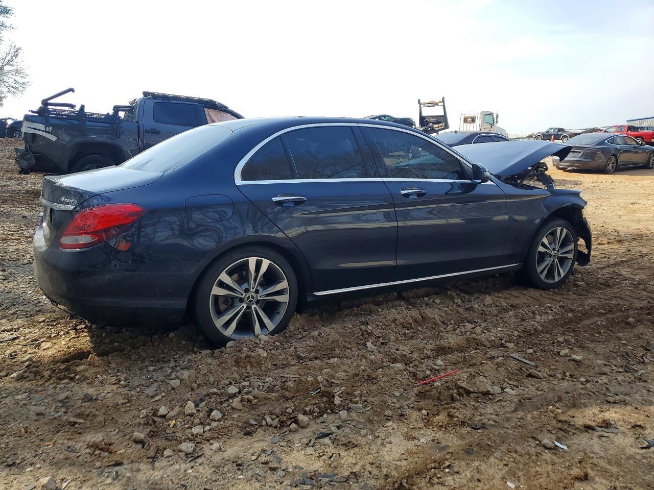 2017 Mercedes-Benz C 300 4Matic - Image 3
