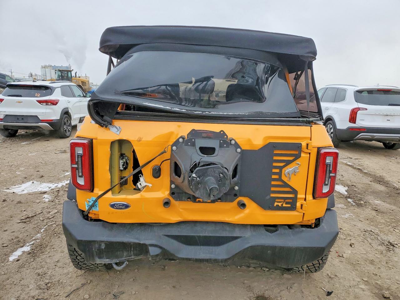 2022 Ford Bronco Base - Image 6