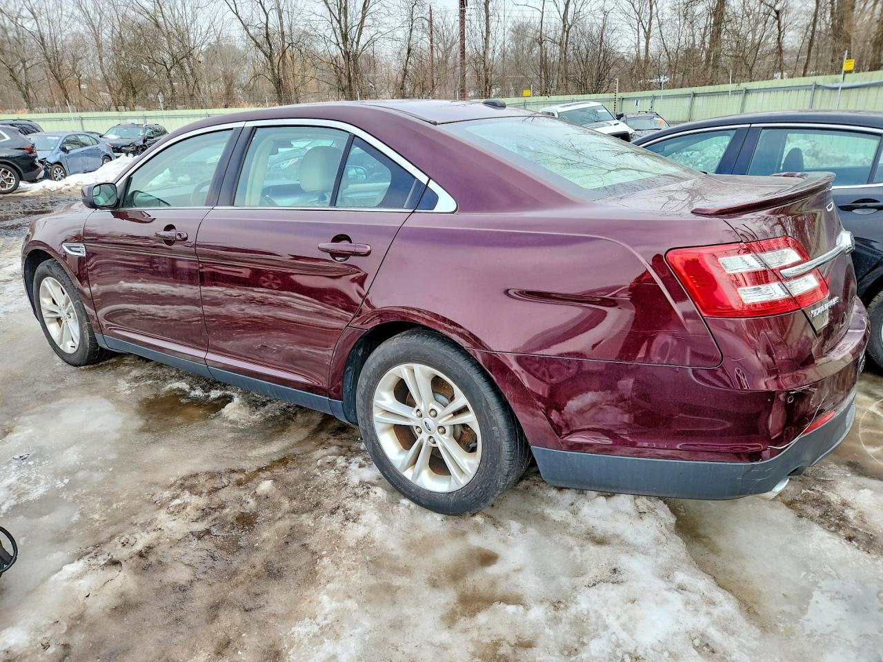 2018 Ford Taurus Sel - Image 2