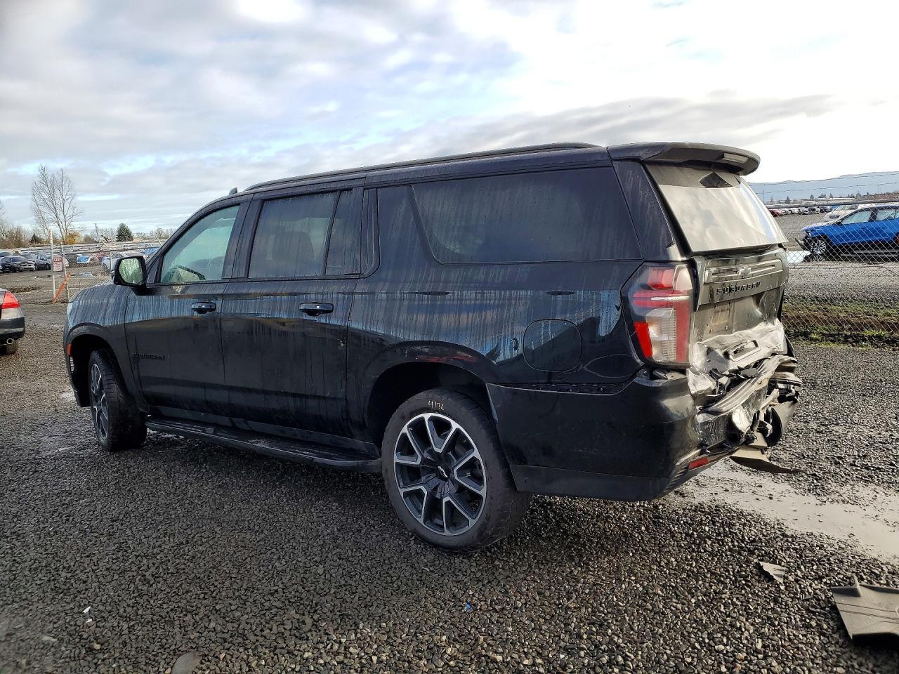 2022 Chevrolet Suburban K1500 Rst - Фото 2