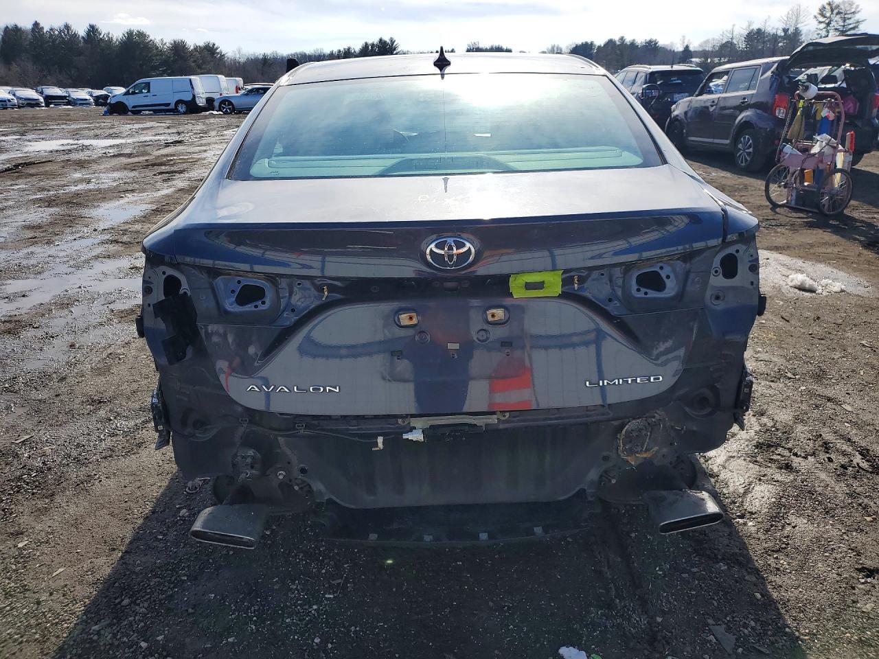 2016 Toyota Avalon Xle - Image 6