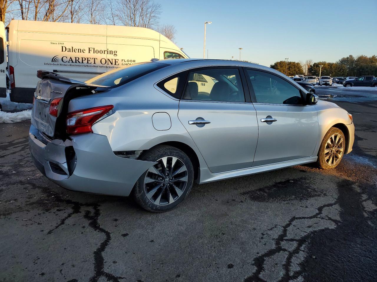 2017 Nissan Sentra Sr Turbo - Фото 3
