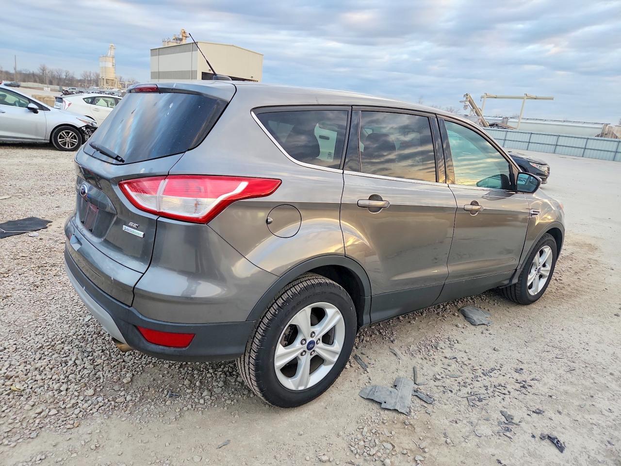 2014 Ford Escape Se - Image 3