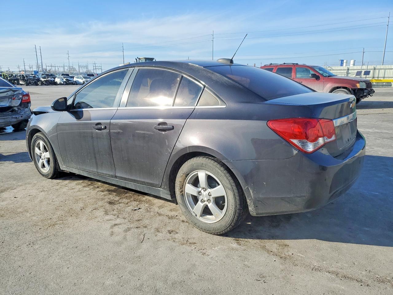2016 Chevrolet Cruze Limited Lt - Image 2