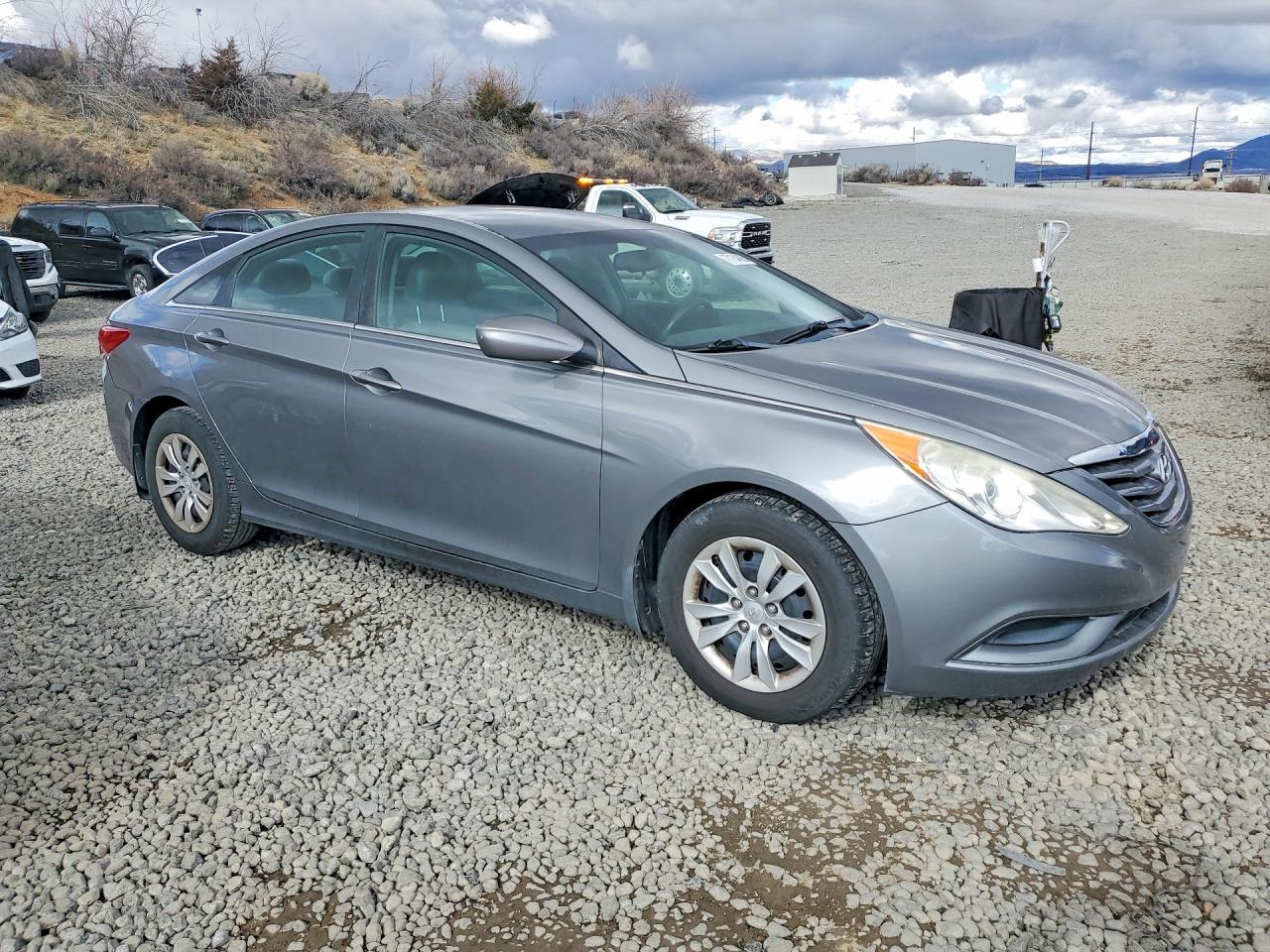 2012 Hyundai Sonata Gls - Image 4