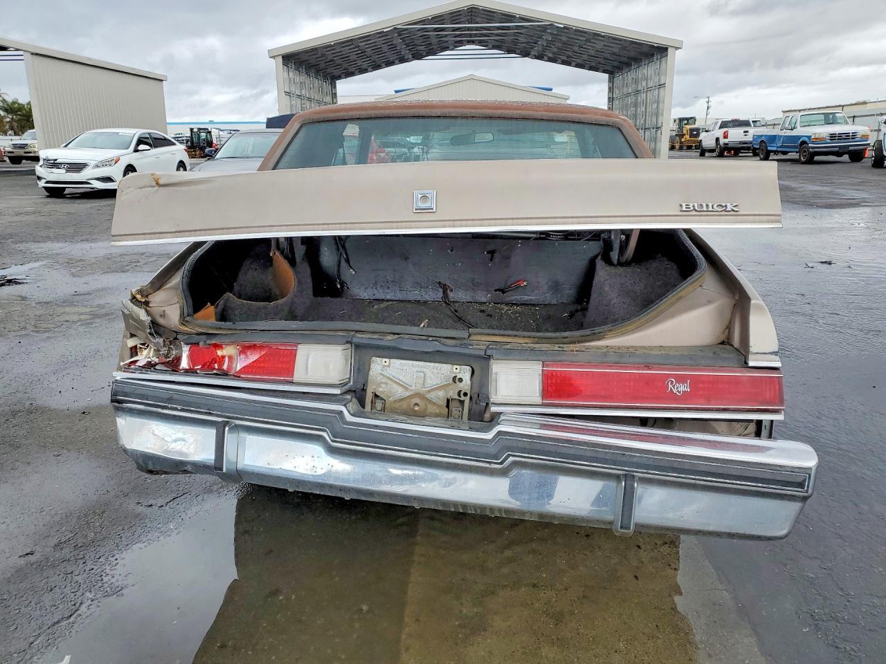 1983 Buick Regal Limited - Image 6