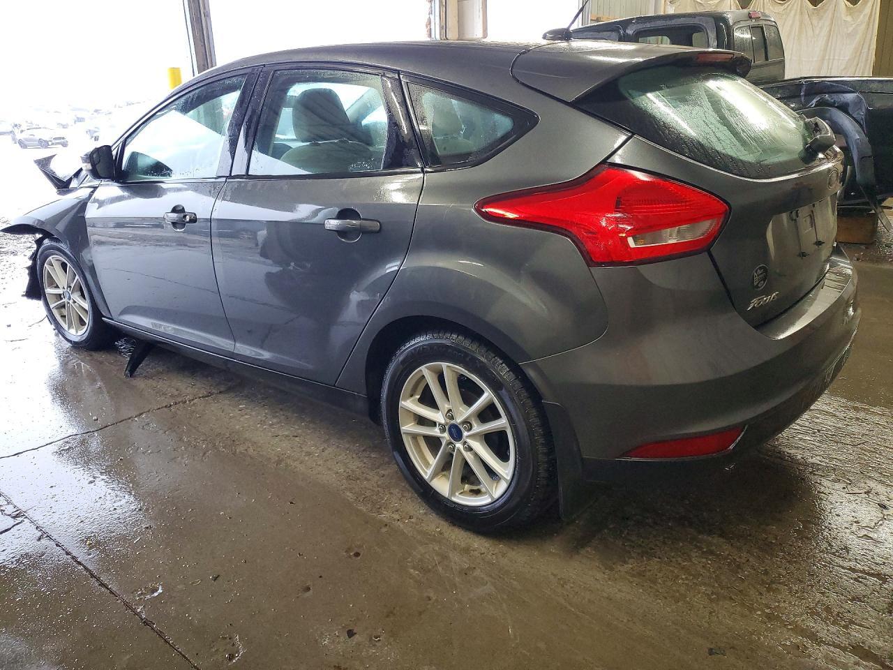 2017 Ford Focus Se - Фото 2