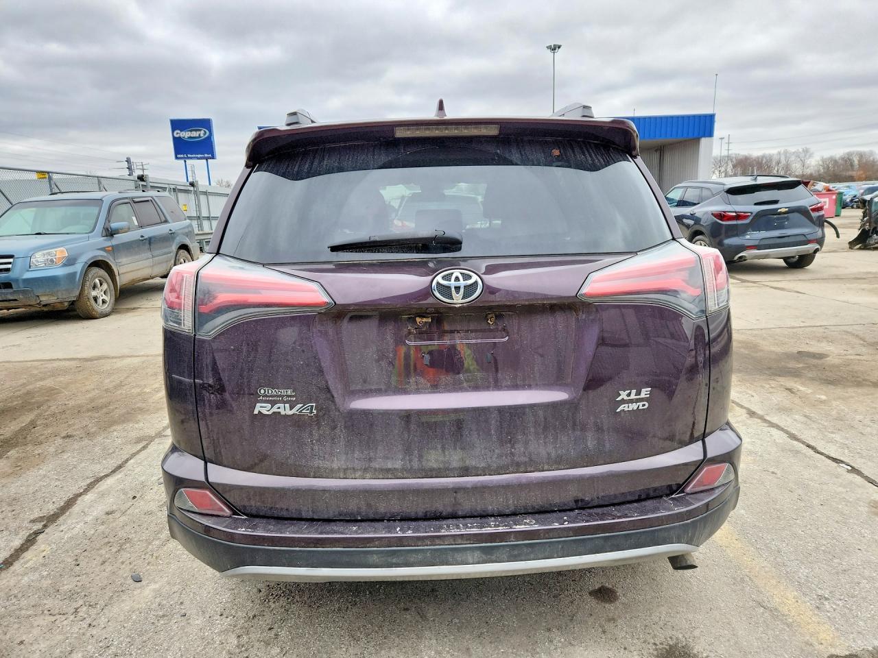 2017 Toyota Rav4 Xle - Image 6