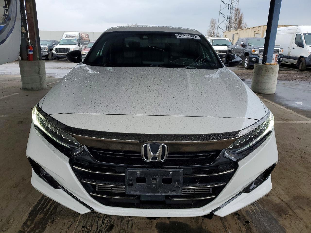 2022 Honda Accord Sport - Image 5