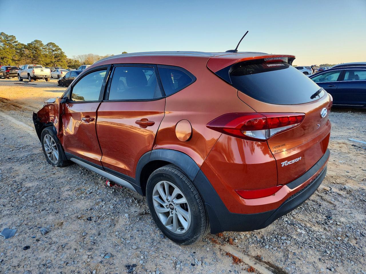 2017 Hyundai Tucson Limited - Image 2