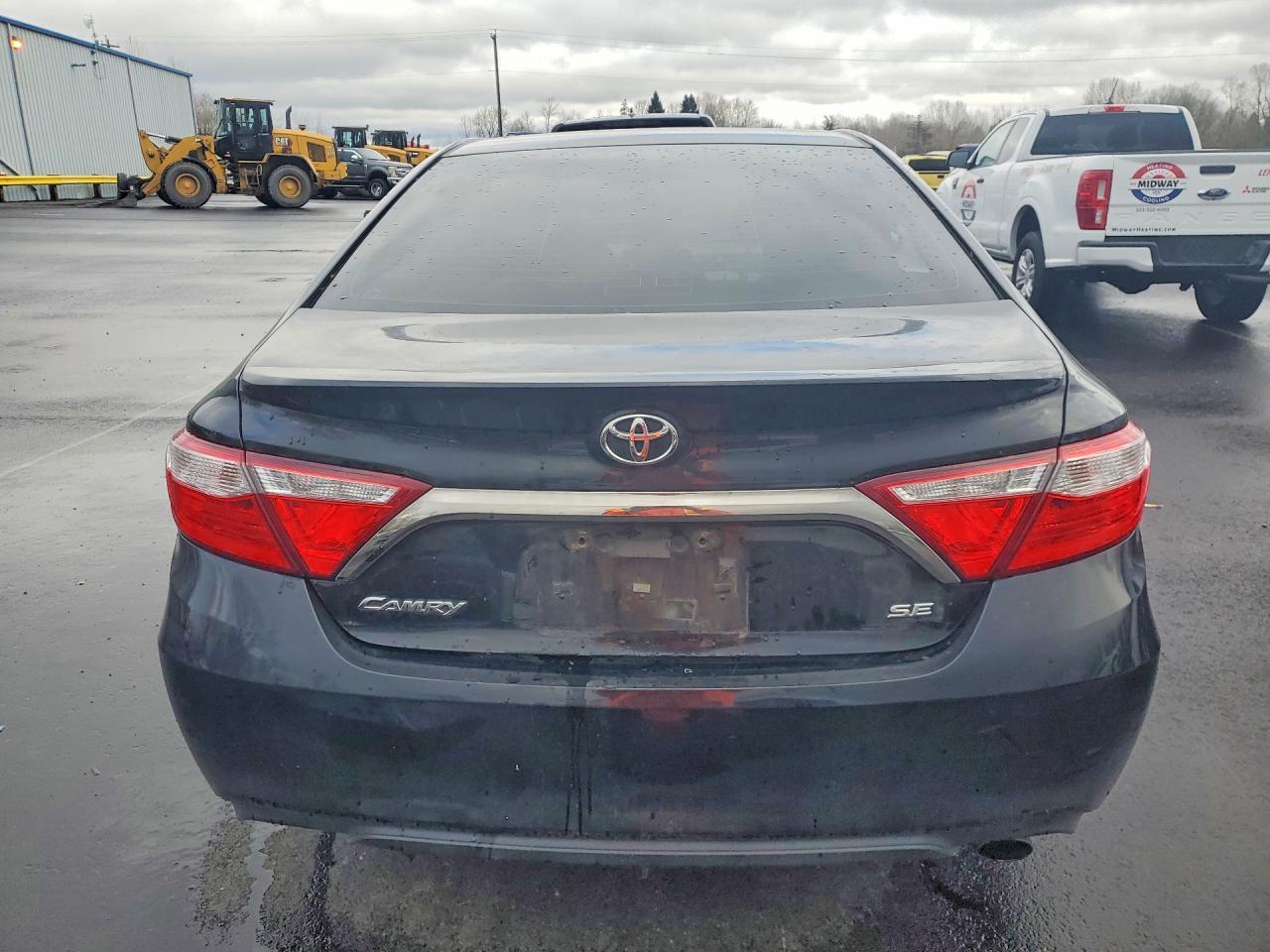 2015 Toyota Camry - Image 6