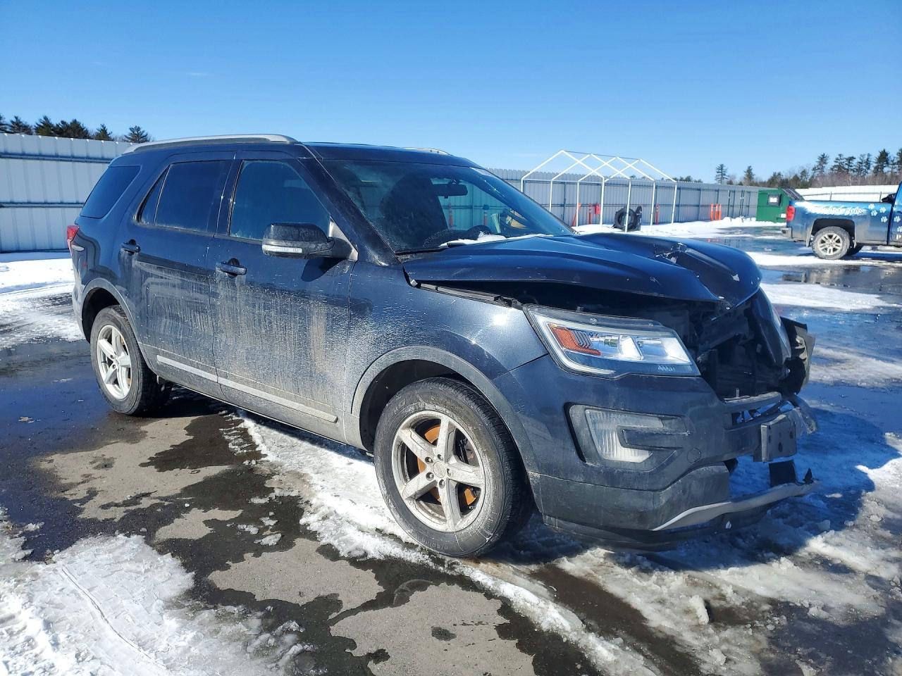 2017 Ford Explorer Xlt - Фото 4