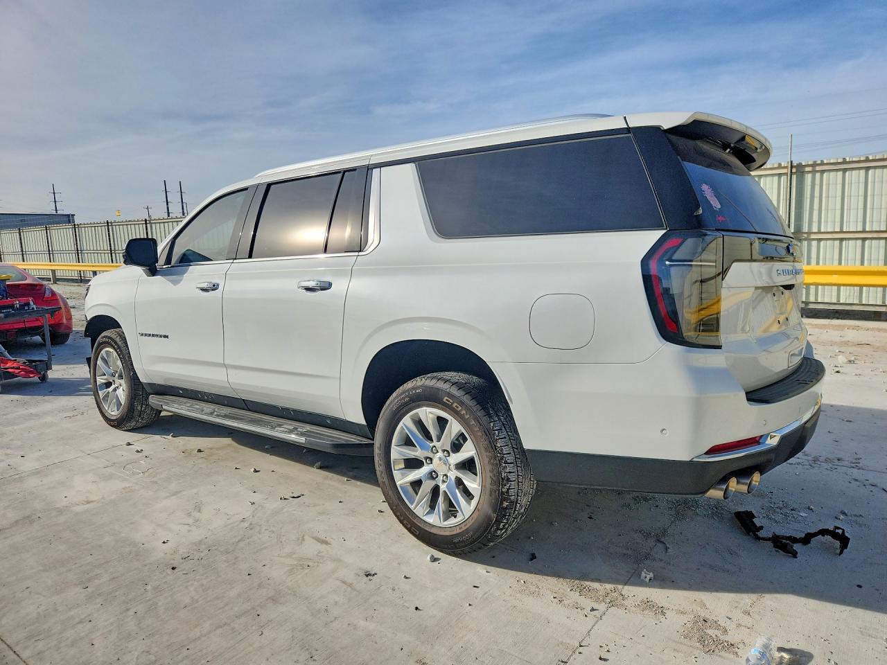 2025 Chevrolet Suburban K1500 Premier - Фото 2