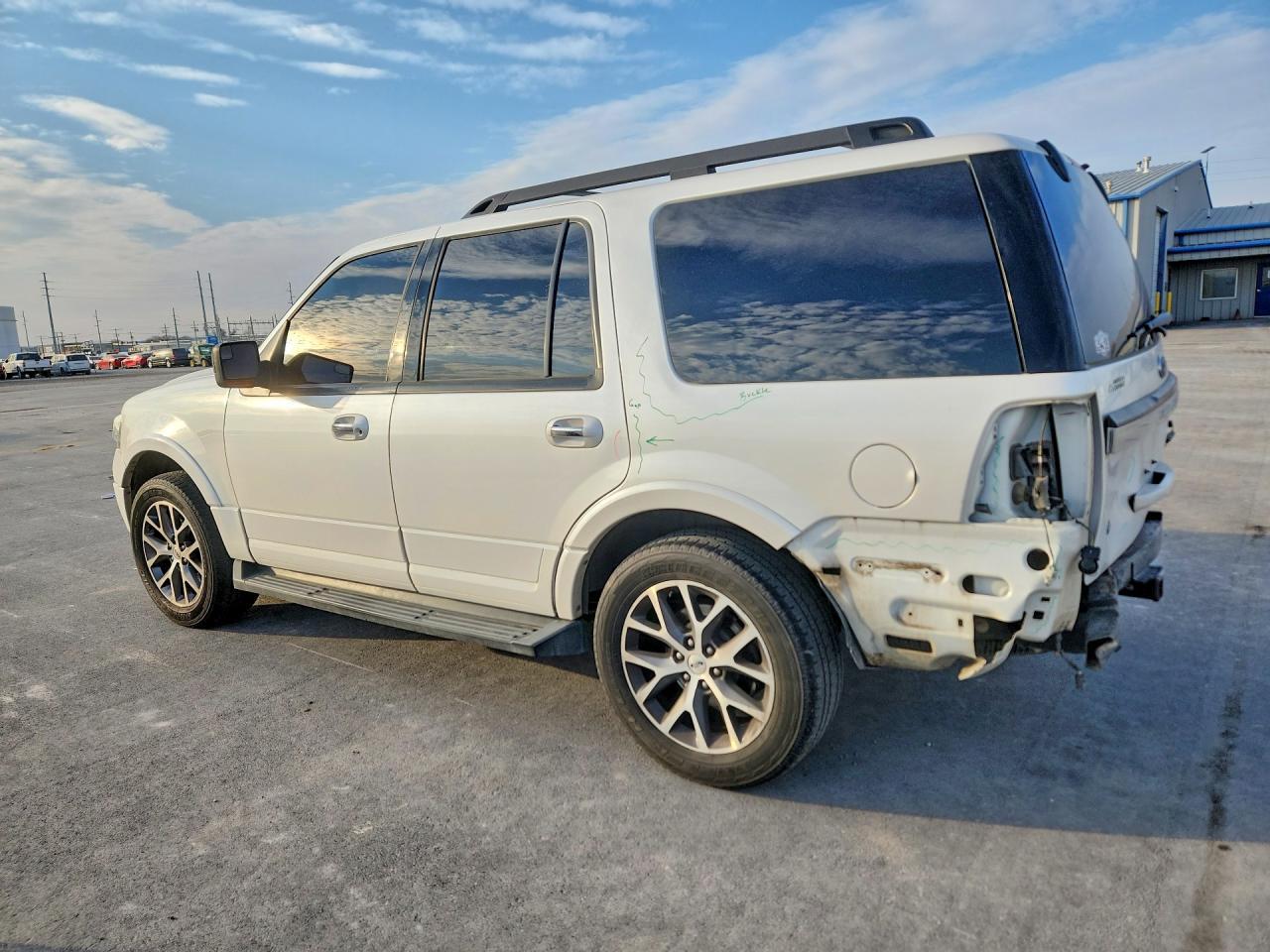 2016 Ford Expedition Xlt - Фото 2