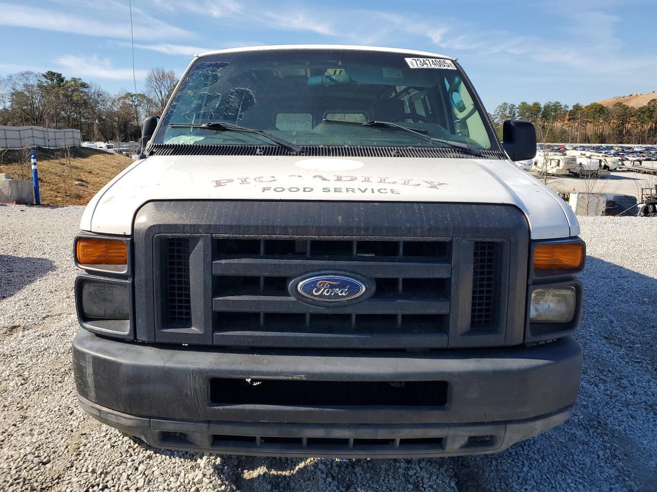 2011 Ford Econoline E150 Van - Фото 5