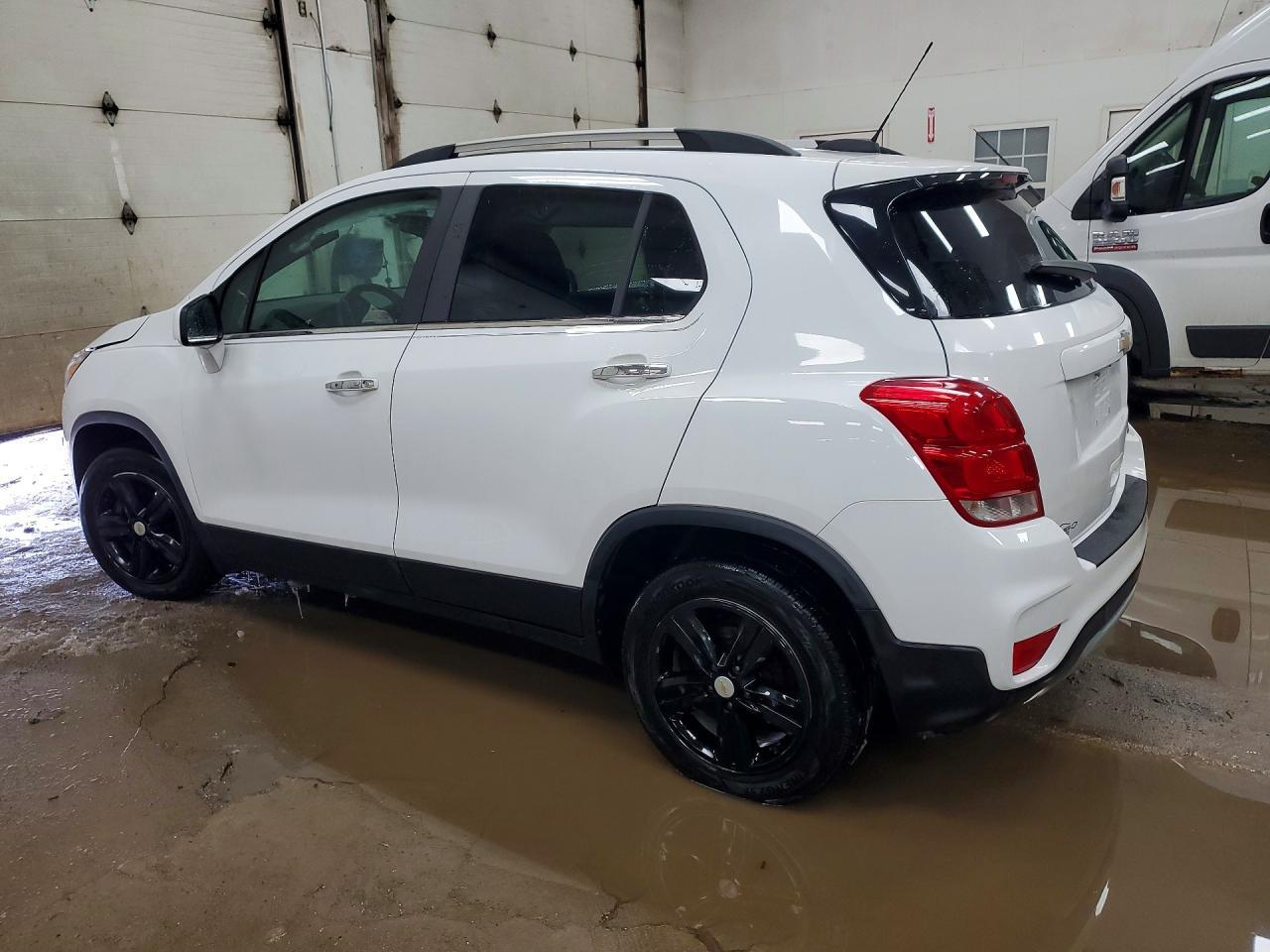 2020 Chevrolet Trax 1Lt - Фото 2