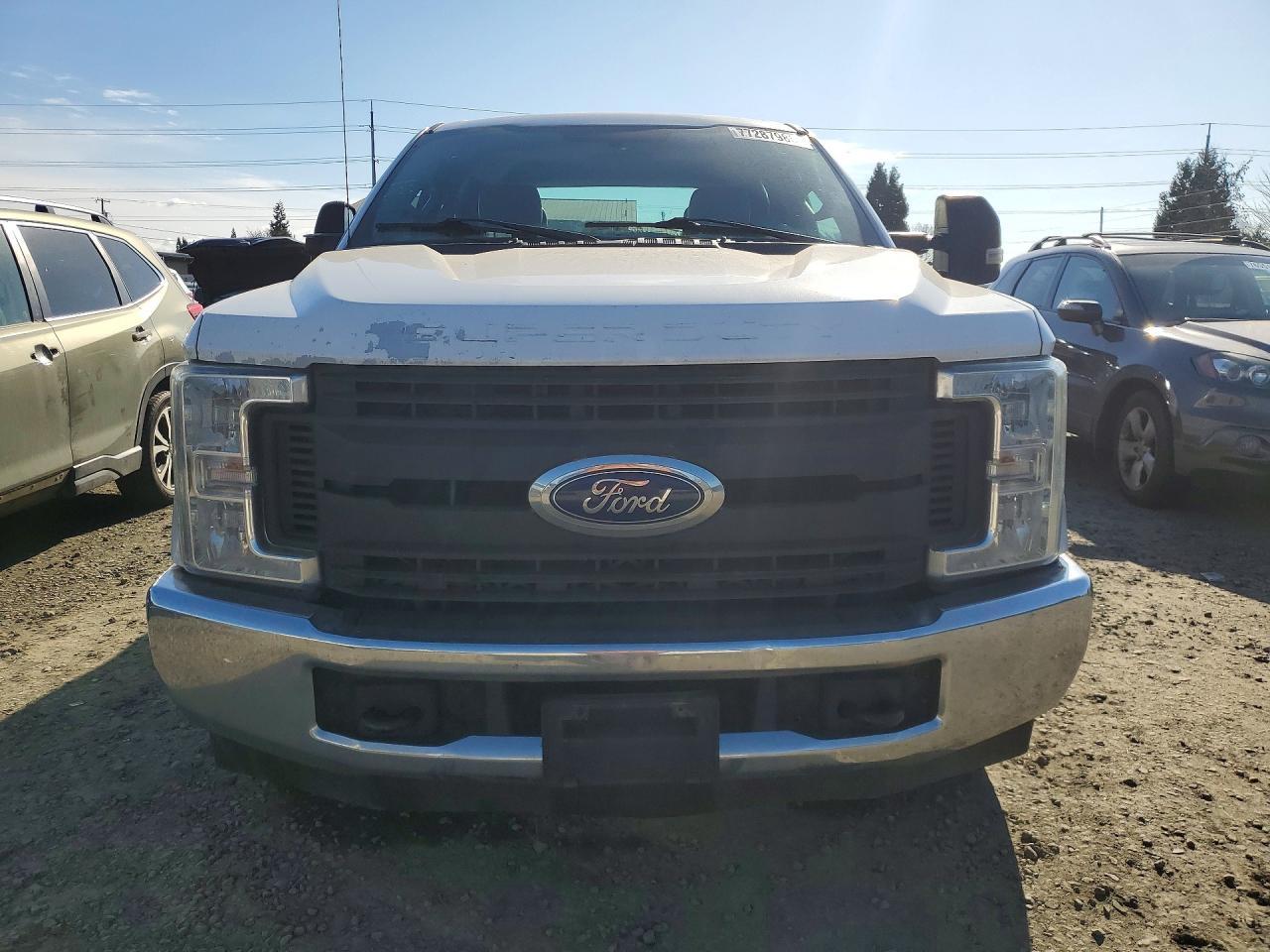 2017 Ford F250 Super Duty - Фото 5