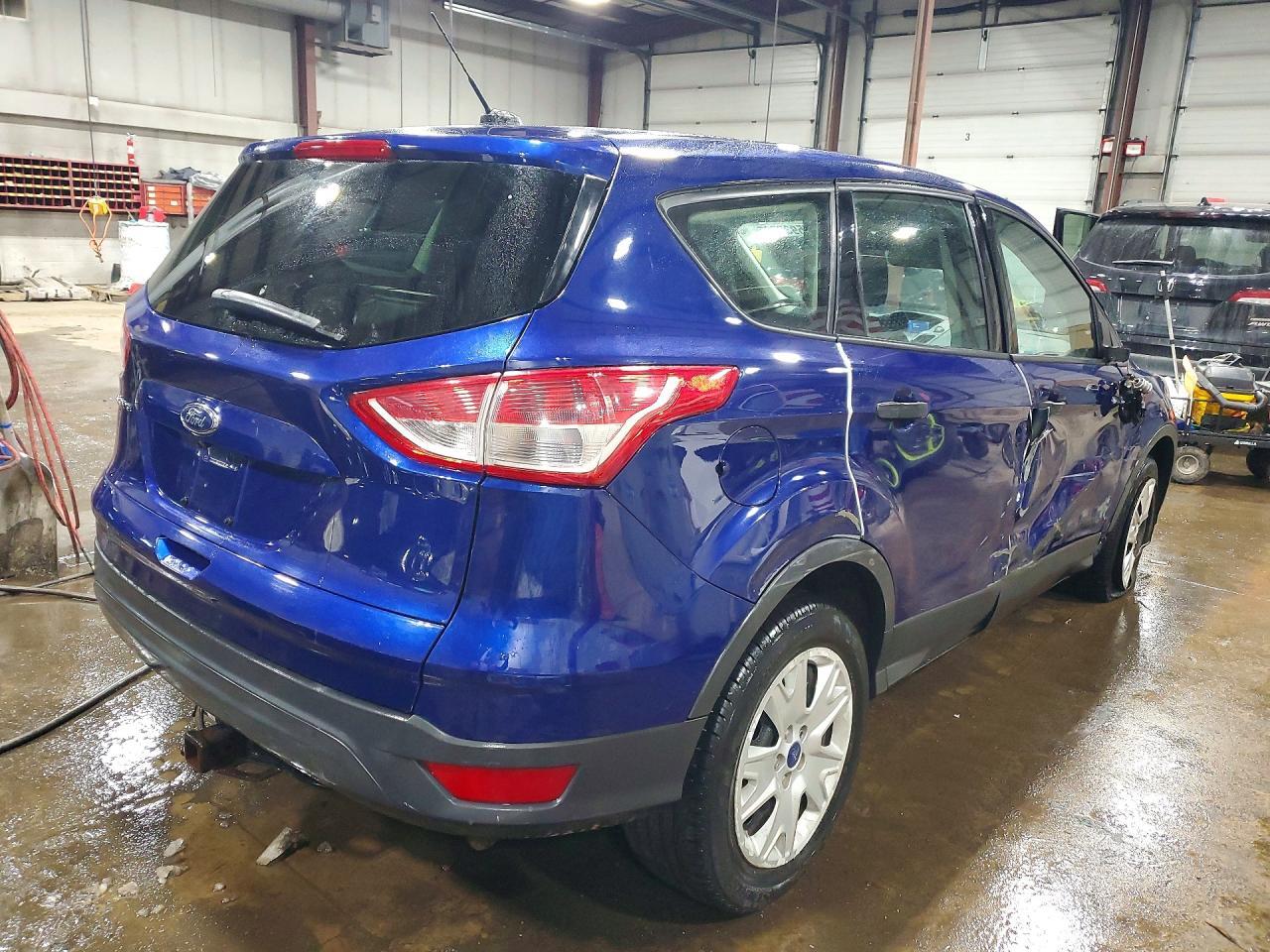 2014 Ford Escape S - Image 3
