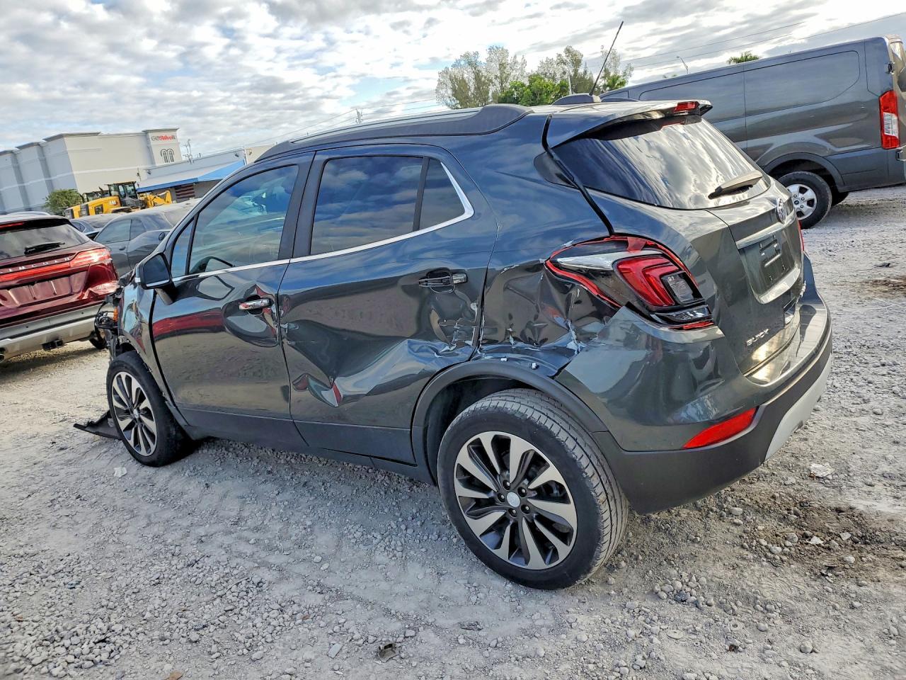 2017 Buick Encore Essence - Image 2