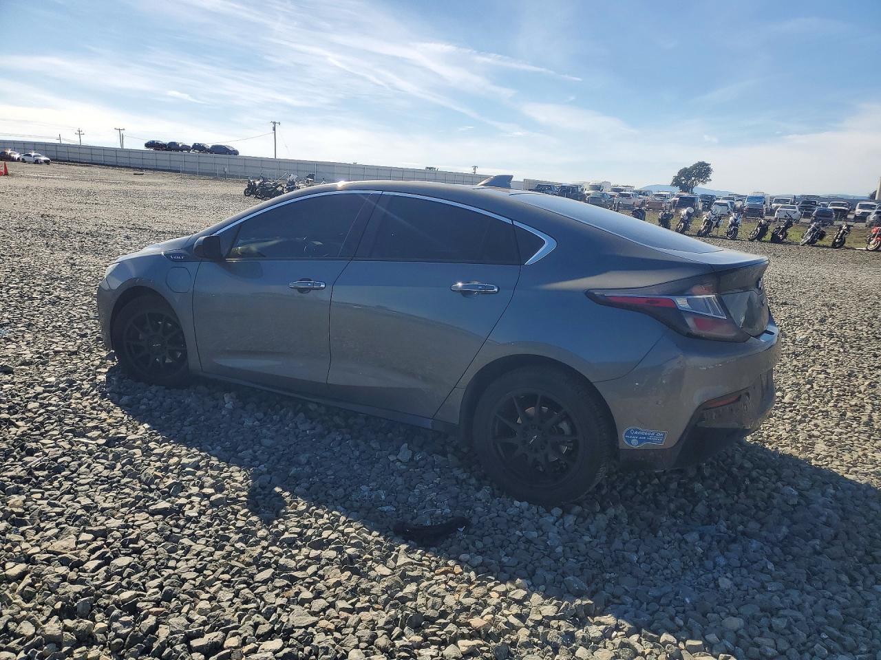 2017 Chevrolet Volt Premier - Фото 2