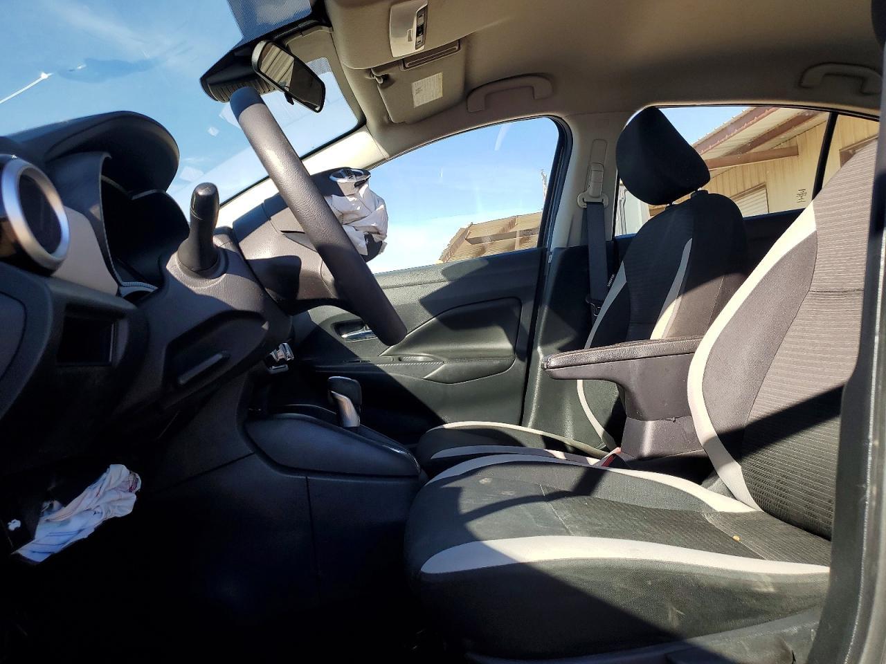 2020 Nissan Versa Sv - Фото 7