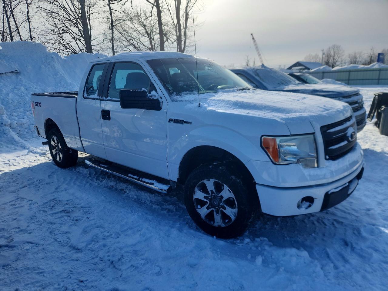 2014 Ford F150 - Фото 4
