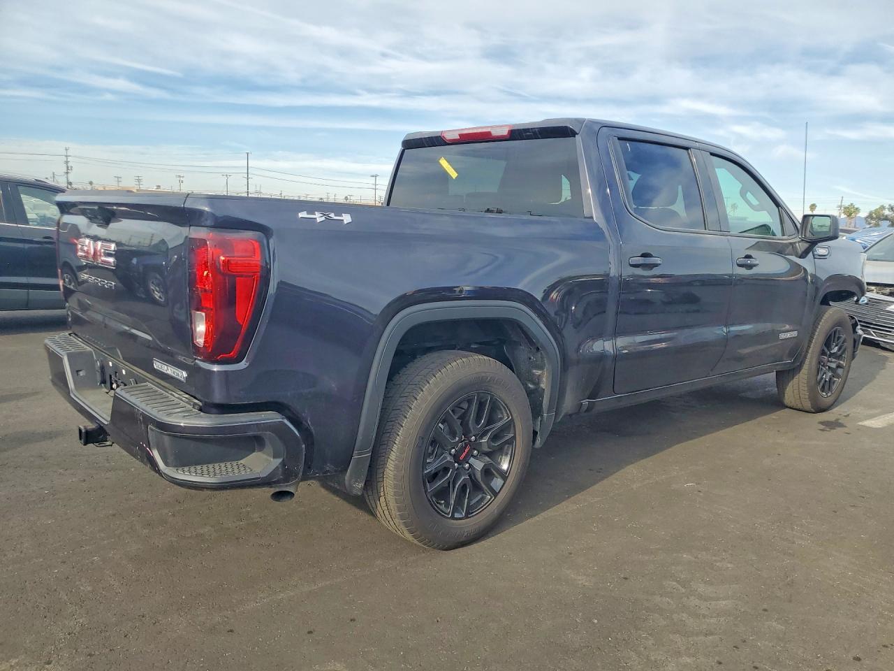 2025 GMC Sierra K1500 Elevation-L - Фото 3