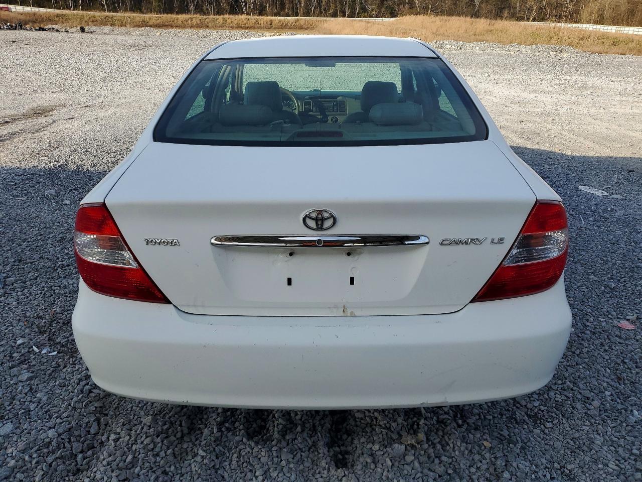 2002 Toyota Camry Le - Фото 6