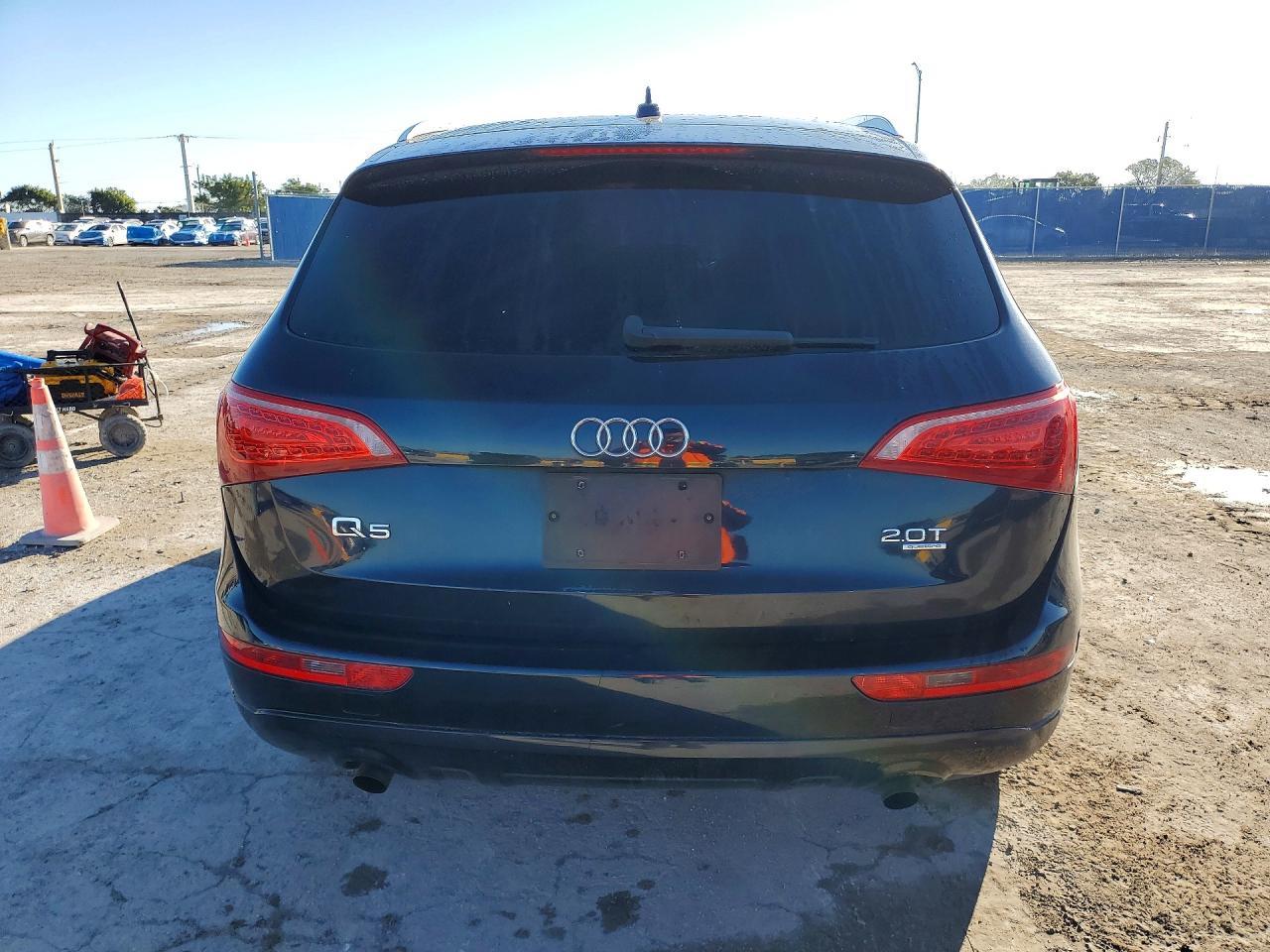 2011 Audi Q5 Premium - Image 6