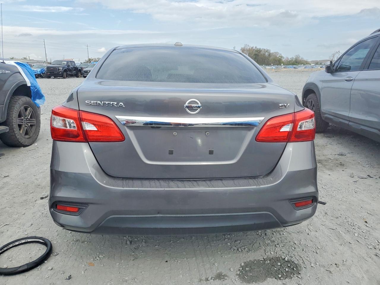 2017 Nissan Sentra Sv - Фото 6