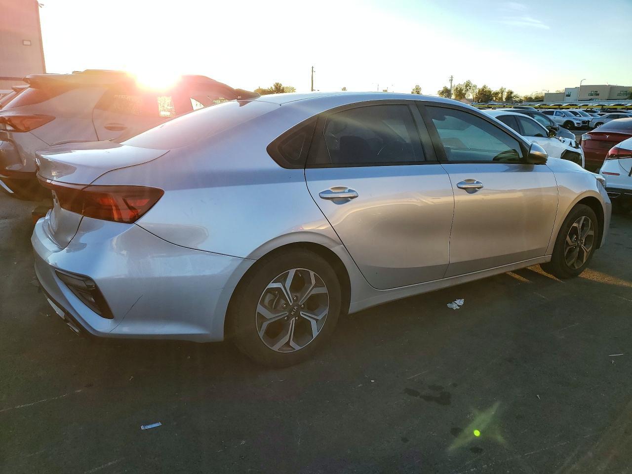2019 Kia Forte - Фото 3