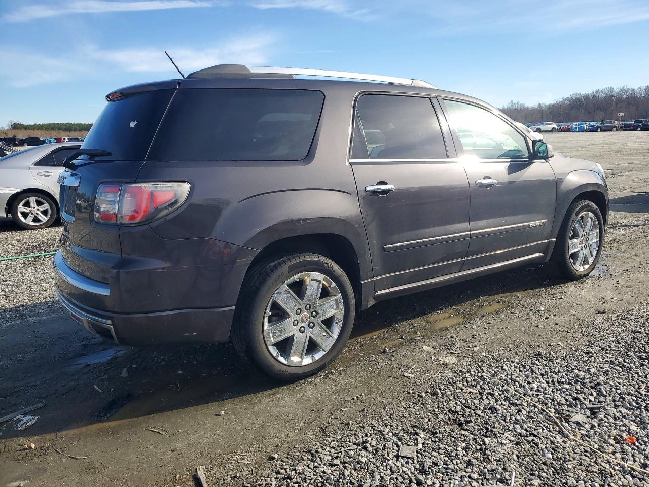 2015 GMC Acadia Denali - Фото 3