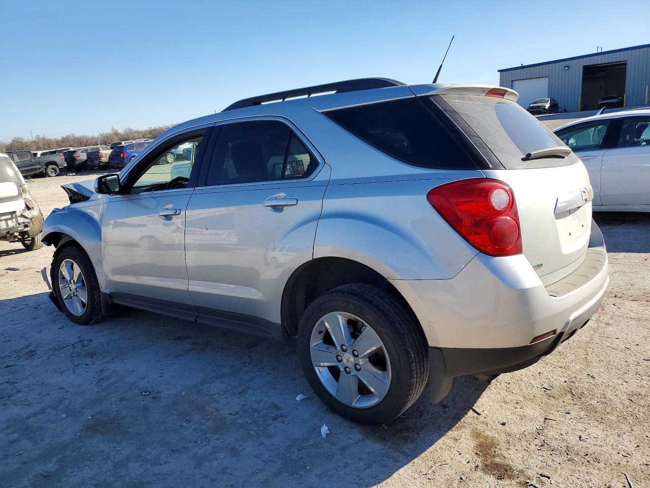 2012 Chevrolet Equinox - Image 2