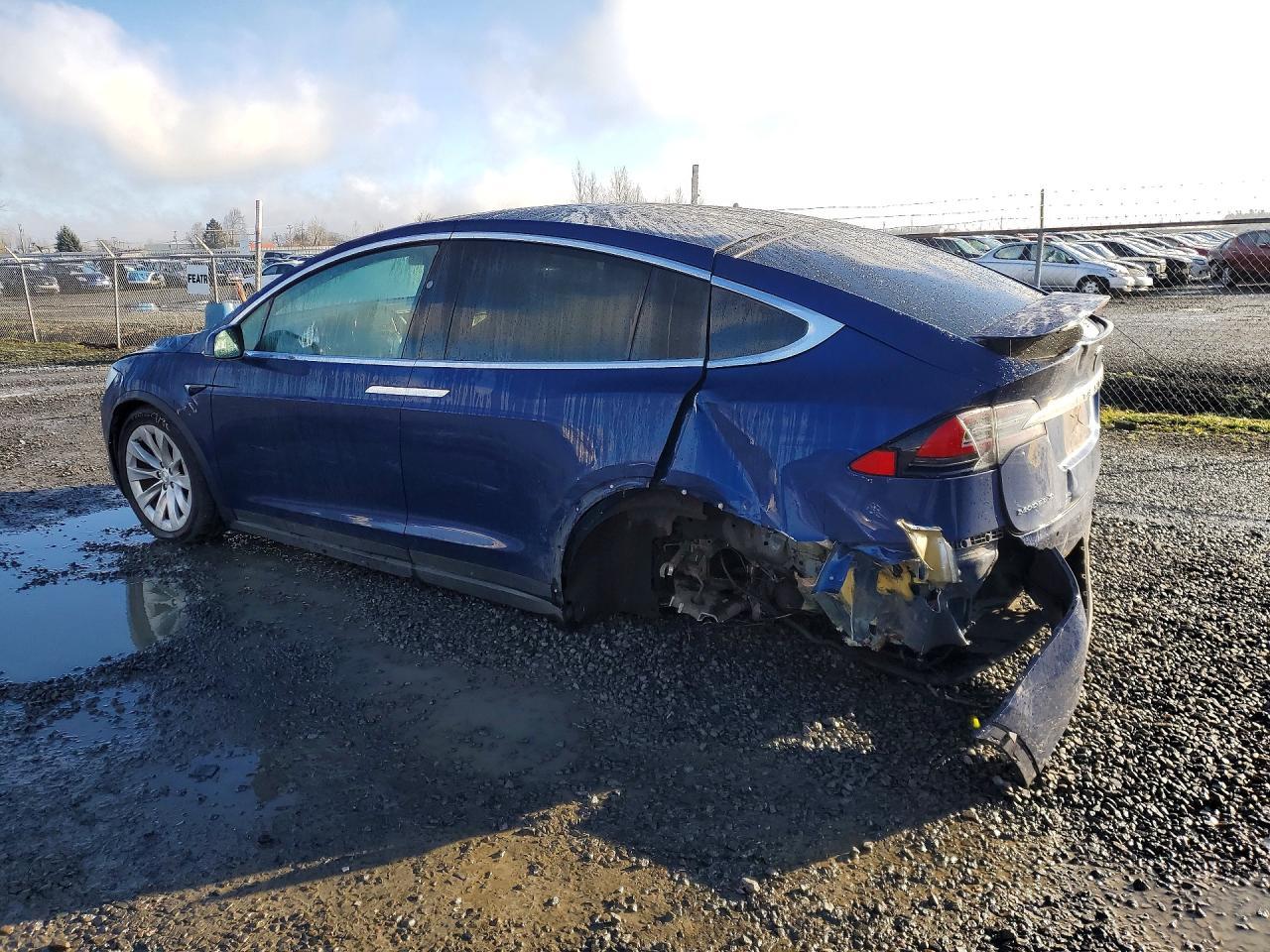 2018 Tesla Model X - Image 2