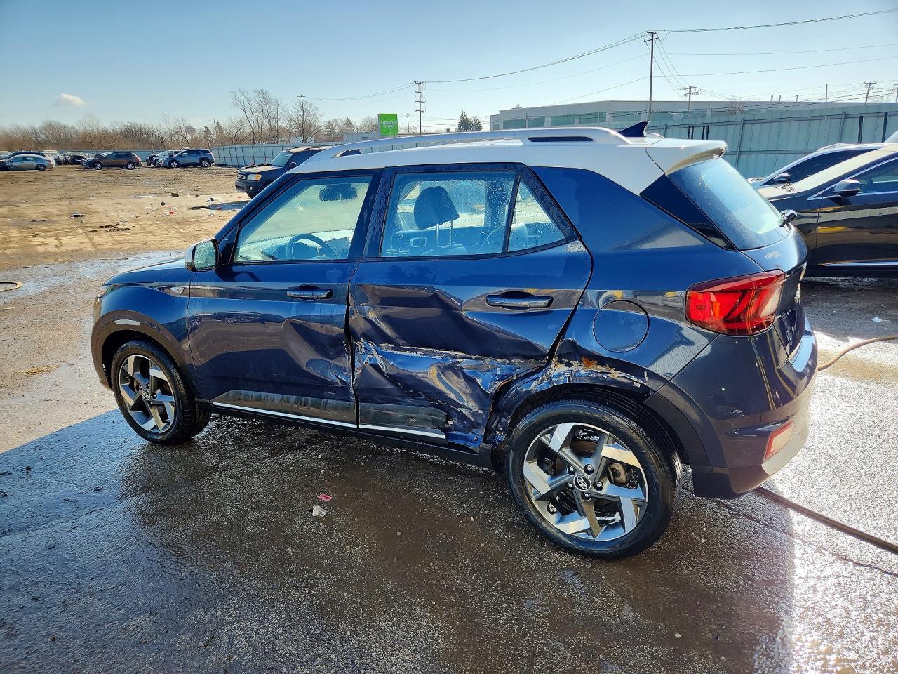 2021 Hyundai Venue Denim - Image 2