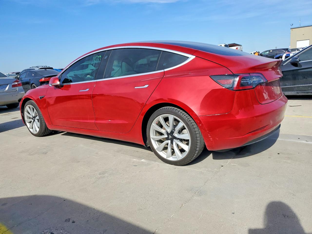 2018 Tesla Model 3 - Image 2