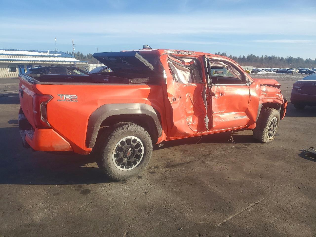 2024 Toyota Tacoma Double Cab - Image 3