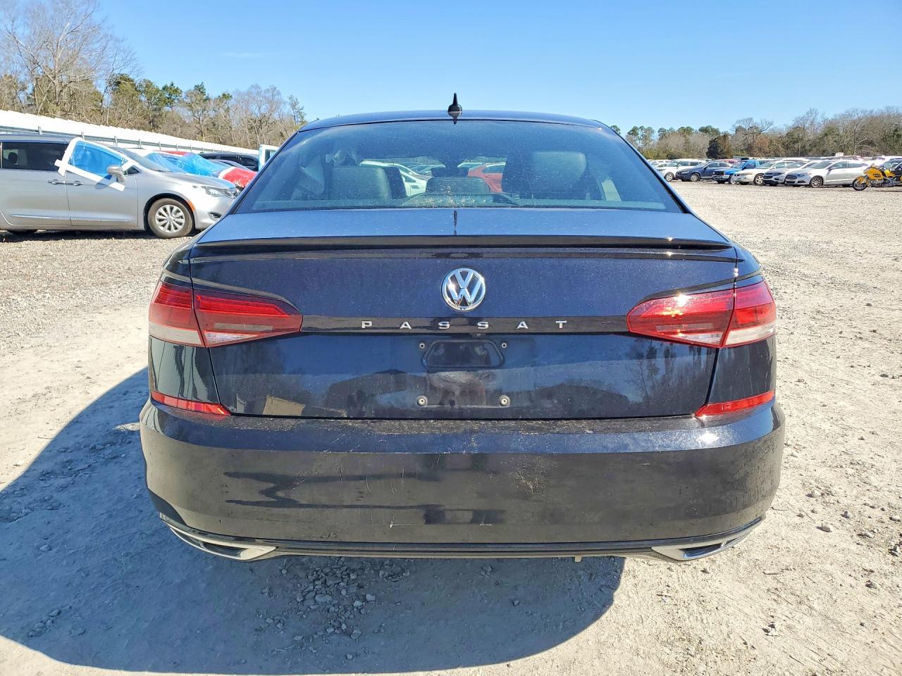 2021 Volkswagen Passat R-Line - Фото 6