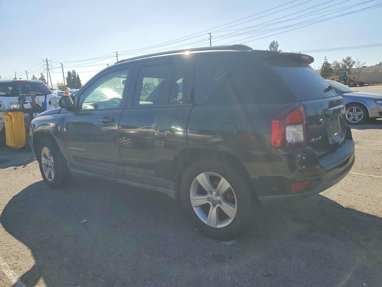 2017 Jeep Compass - Фото 2