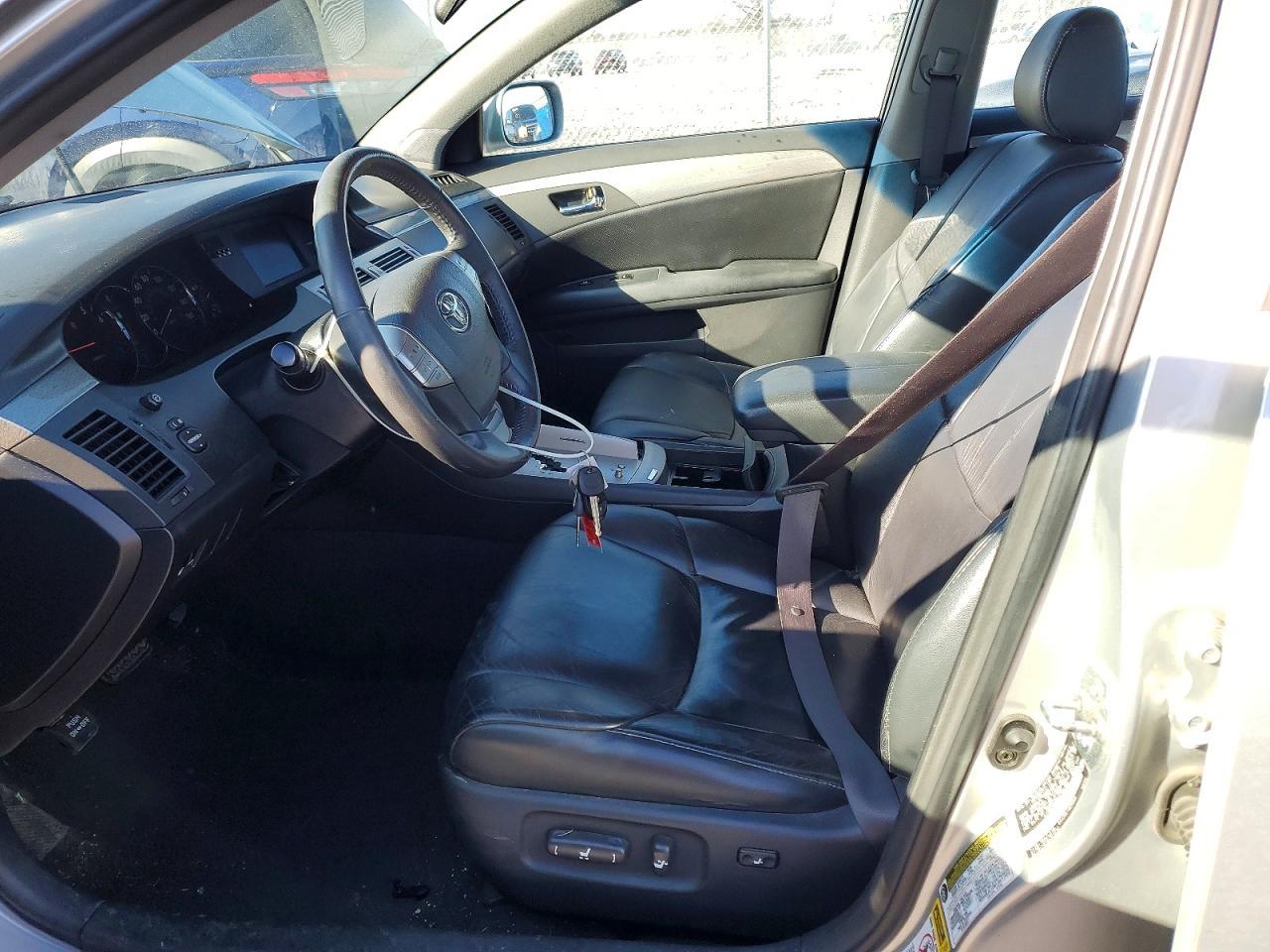 2006 Toyota Avalon Touring - Image 7