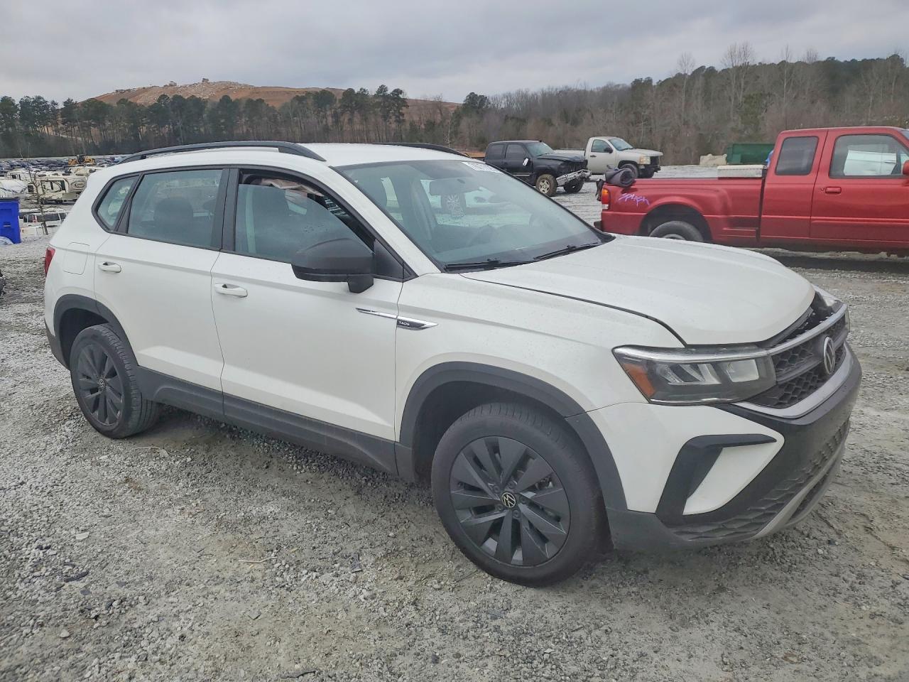 2022 Volkswagen Taos S - Image 4
