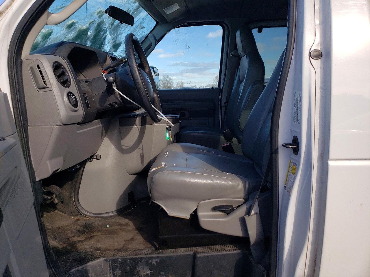 2014 Ford Econoline E350 Super Duty Wagon - Фото 7
