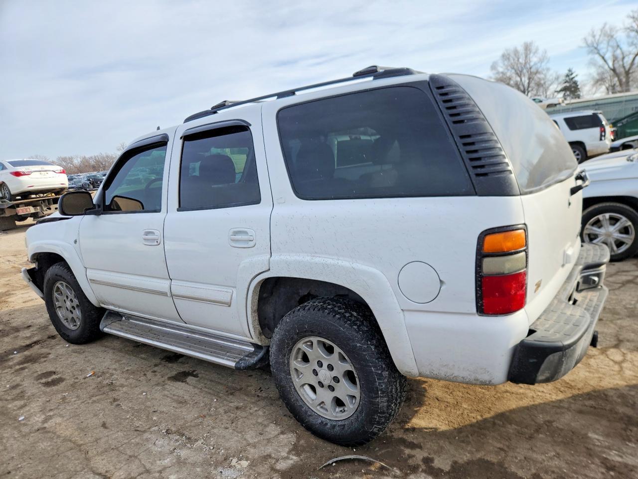 2004 Chevrolet Tahoe K1500 - Фото 2