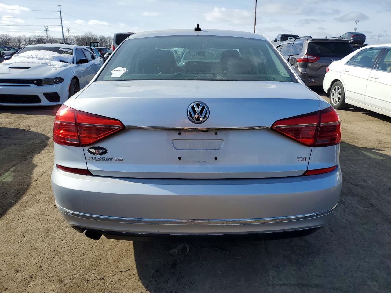 2016 Volkswagen Passat Se - Фото 6