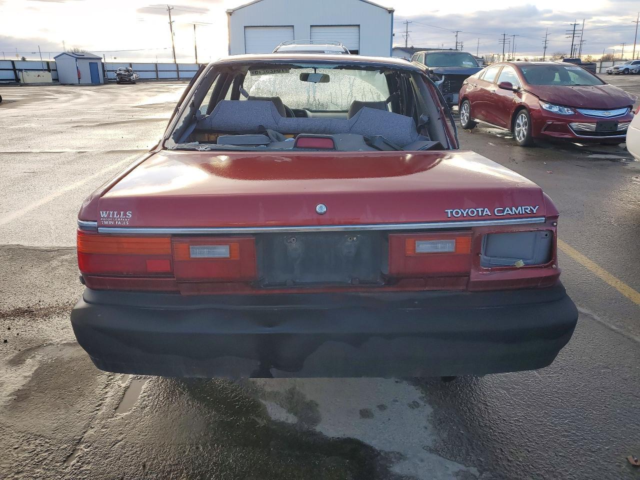 1989 Toyota Camry Dlx - Фото 6