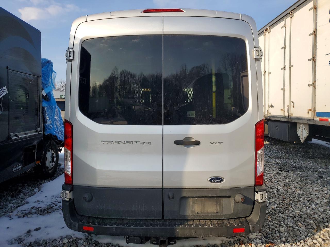 2015 Ford Transit T-350 - Image 6