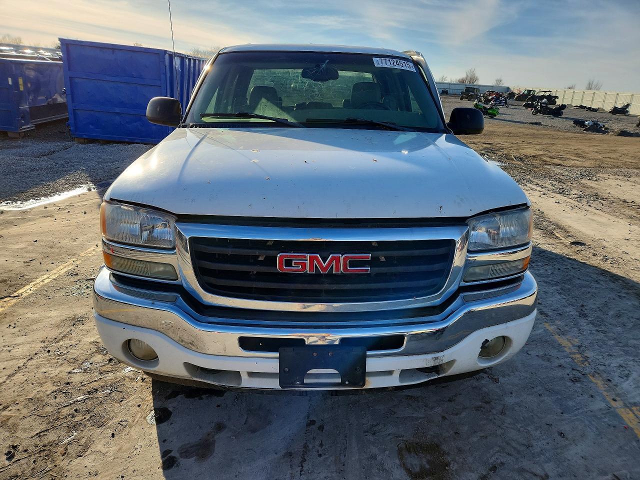 2005 GMC New Sierra K1500 - Image 5