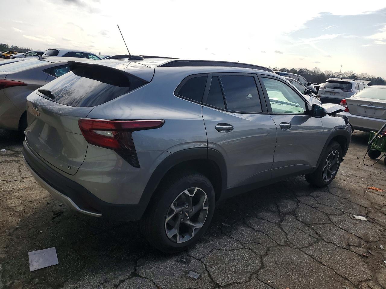 2024 Chevrolet Trax 1Lt - Image 3